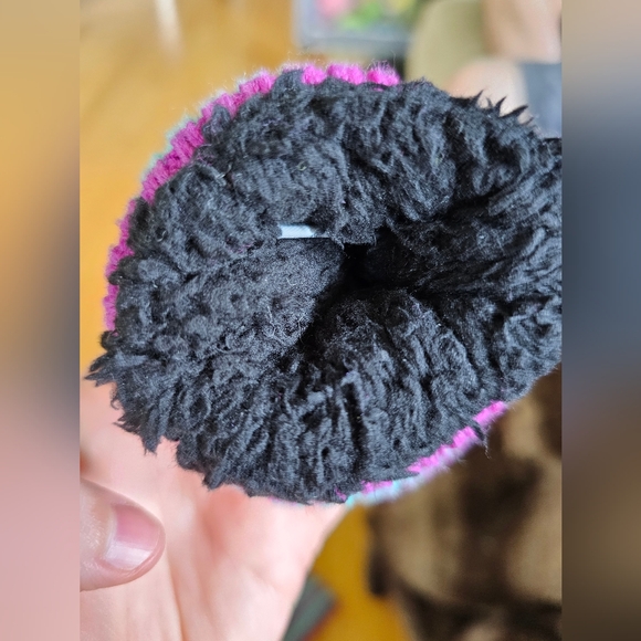 Lululemon 100% merino wool Sherpa fleece lined mittens - Picture 3 of 4